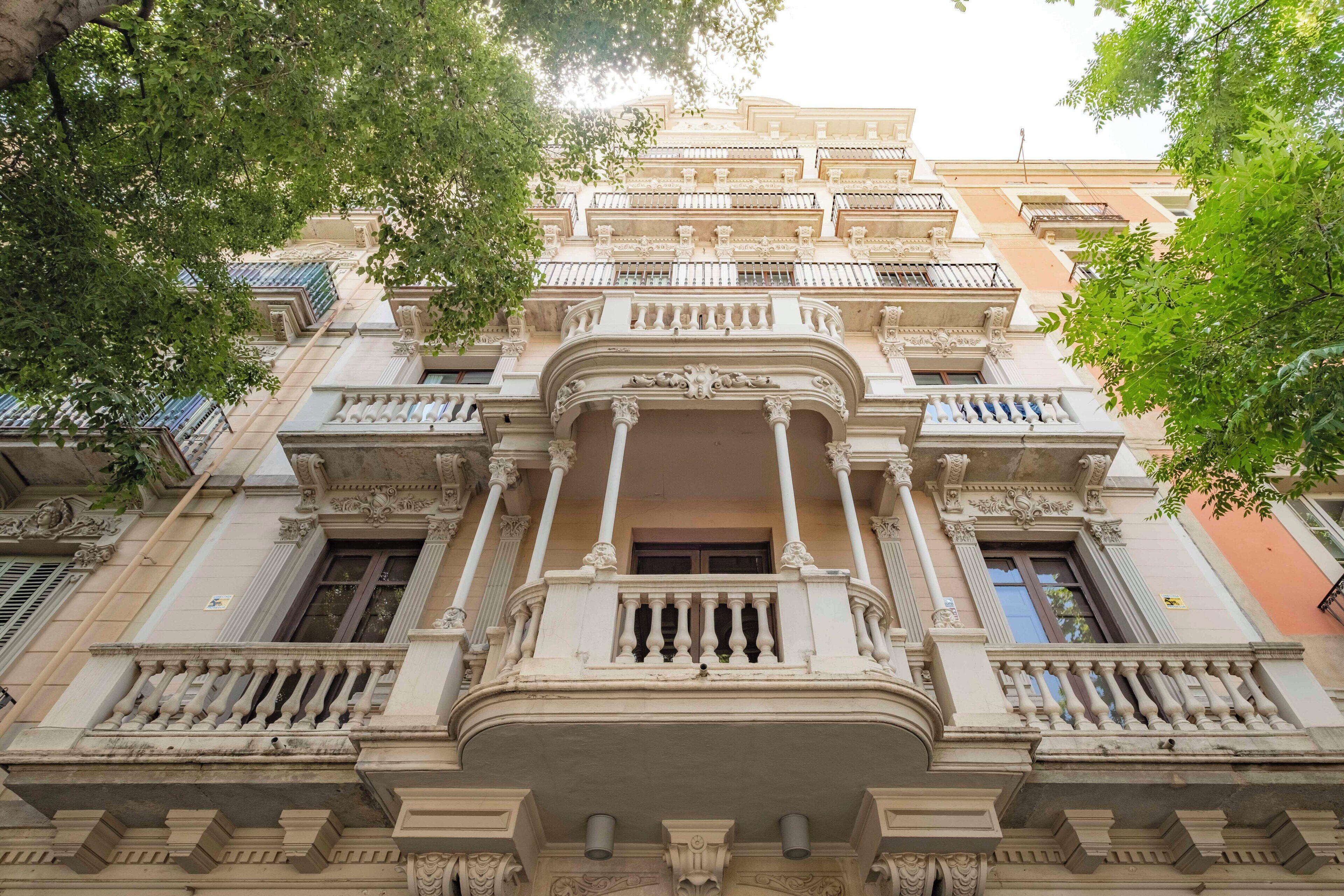 Aspasios Market Balconies Apartments, Barcelona